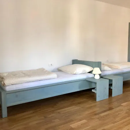 Sobe Nočitev z zajtrkom Brezje